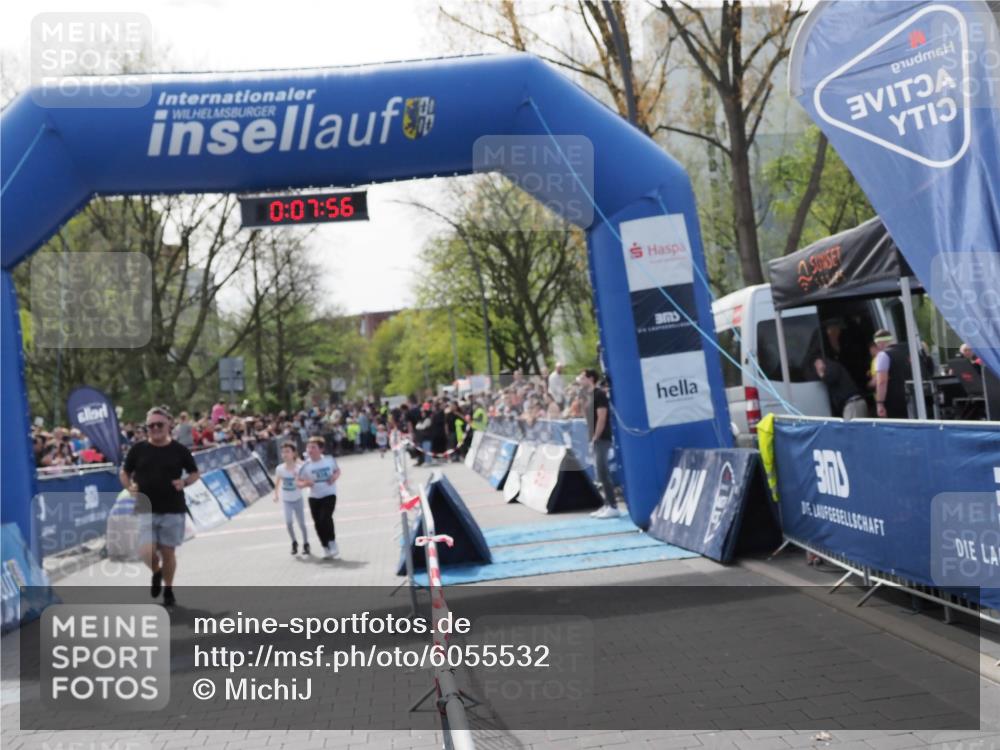 07.04.2024 - 43. Internationalen Wilhelmsburger Insellauf MichiJ http://msf.ph/oto/6055532 07.04.2024 13:12:20 Laufen 0, 07, 56, 301, 936, 938, 1115 meine-sportfotos.de
