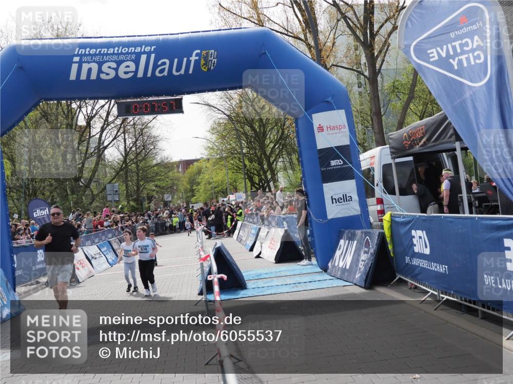 07.04.2024 - 43. Internationalen Wilhelmsburger Insellauf MichiJ http://msf.ph/oto/6055537 07.04.2024 13:12:21 Laufen 0, 07, 57, 938, 301, 936, 938, 1115 meine-sportfotos.de