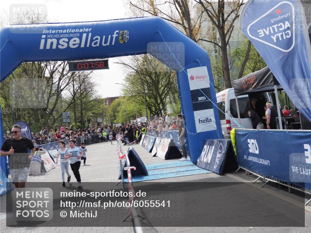 07.04.2024 - 43. Internationalen Wilhelmsburger Insellauf MichiJ http://msf.ph/oto/6055541 07.04.2024 13:12:22 Laufen 0, 07, 58, 936, 938, 3, 301, 936, 938, 1115 meine-sportfotos.de