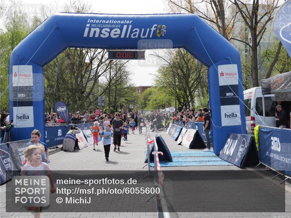 07.04.2024 - 43. Internationalen Wilhelmsburger Insellauf MichiJ http://msf.ph/oto/6055600 07.04.2024 13:12:36 Laufen 1115, 127, 17, 53, 100, 127, 299, 700, 767, 898, 908, 911, 912, 1125 meine-sportfotos.de