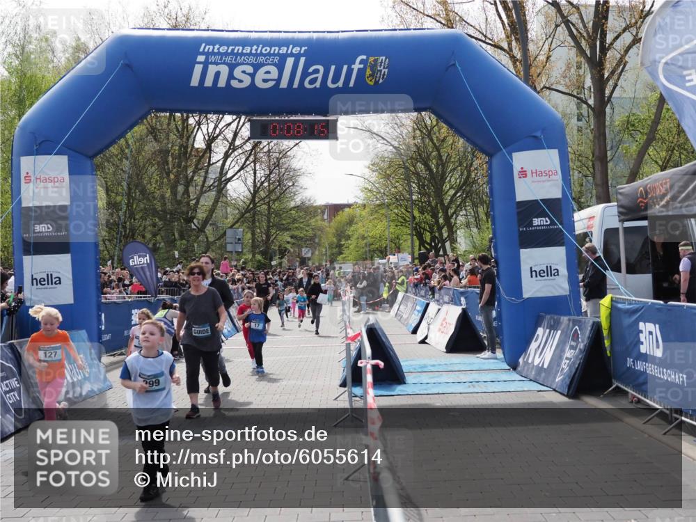 07.04.2024 - 43. Internationalen Wilhelmsburger Insellauf MichiJ http://msf.ph/oto/6055614 07.04.2024 13:12:39 Laufen 127, 99, 0, 08, 15, 17, 53, 92, 127, 700, 767, 898, 908, 911, 912, 1125 meine-sportfotos.de