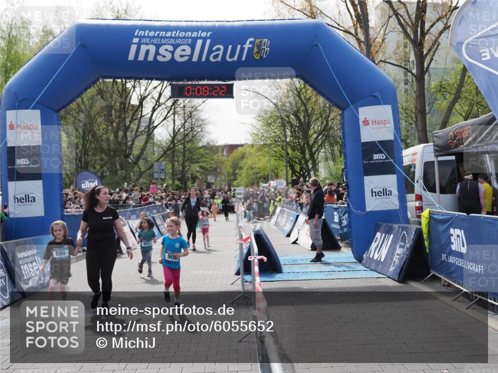 07.04.2024 - 43. Internationalen Wilhelmsburger Insellauf MichiJ http://msf.ph/oto/6055652 07.04.2024 13:12:47 Laufen 0, 08, 22, 898, 911, 908, 112, 3, 92, 700, 901, 912, 932, 1076, 1125 meine-sportfotos.de