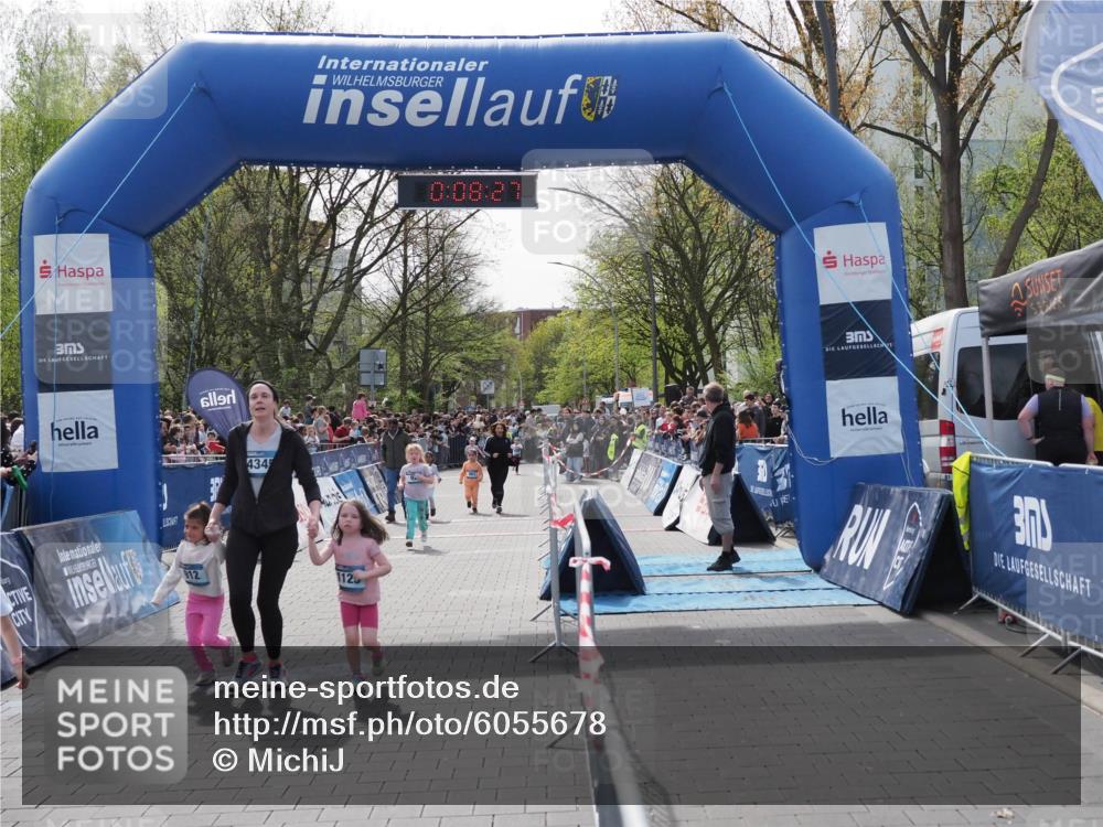 07.04.2024 - 43. Internationalen Wilhelmsburger Insellauf MichiJ http://msf.ph/oto/6055678 07.04.2024 13:12:52 Laufen 434, 912, 112, 0, 08, 27, 92, 714, 901, 932, 1076 meine-sportfotos.de