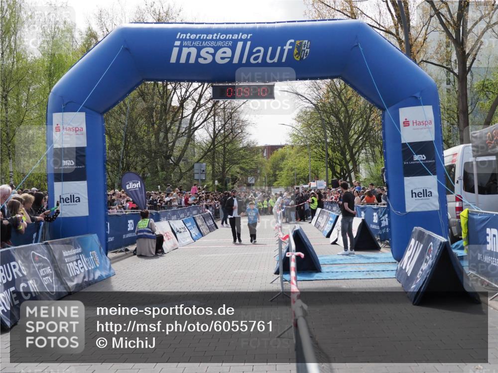 07.04.2024 - 43. Internationalen Wilhelmsburger Insellauf MichiJ http://msf.ph/oto/6055761 07.04.2024 13:13:34 Laufen 0, 09, 10, 921, 3, 921 meine-sportfotos.de