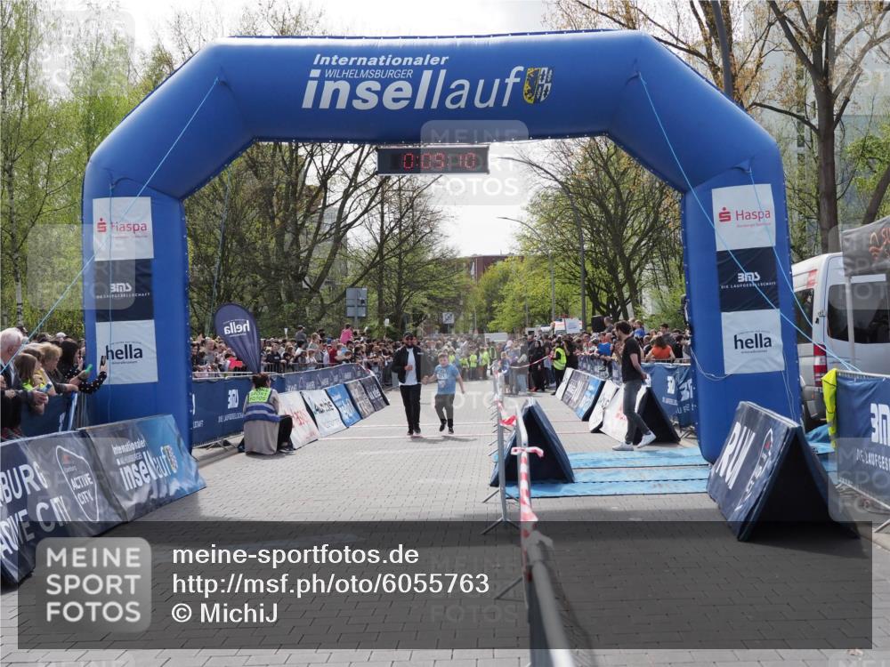 07.04.2024 - 43. Internationalen Wilhelmsburger Insellauf MichiJ http://msf.ph/oto/6055763 07.04.2024 13:13:34 Laufen 0, 09, 10, 921 meine-sportfotos.de