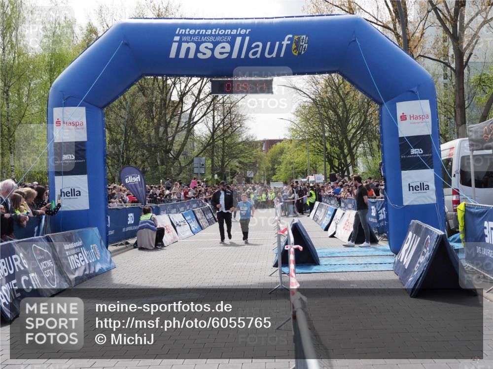 07.04.2024 - 43. Internationalen Wilhelmsburger Insellauf MichiJ http://msf.ph/oto/6055765 07.04.2024 13:13:35 Laufen 921, 921 meine-sportfotos.de