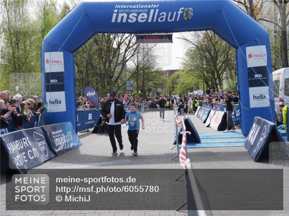 07.04.2024 - 43. Internationalen Wilhelmsburger Insellauf MichiJ http://msf.ph/oto/6055780 07.04.2024 13:13:39 Laufen 921, 0, 09, 14 meine-sportfotos.de