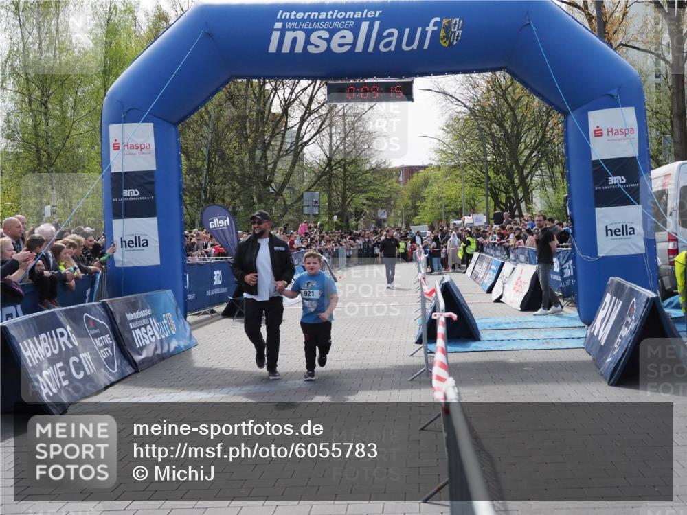 07.04.2024 - 43. Internationalen Wilhelmsburger Insellauf MichiJ http://msf.ph/oto/6055783 07.04.2024 13:13:39 Laufen 921, 0, 09, 15 meine-sportfotos.de