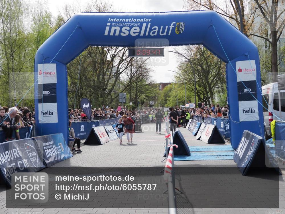 07.04.2024 - 43. Internationalen Wilhelmsburger Insellauf MichiJ http://msf.ph/oto/6055787 07.04.2024 13:14:11 Laufen 0, 09, 47, 929 meine-sportfotos.de