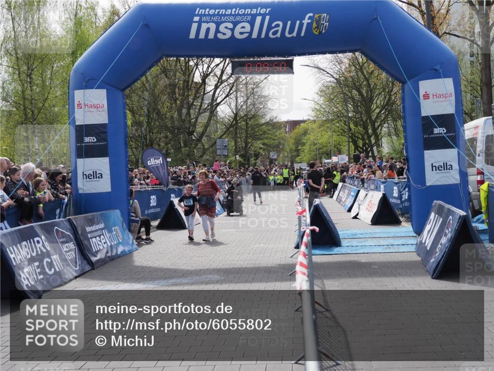 07.04.2024 - 43. Internationalen Wilhelmsburger Insellauf MichiJ http://msf.ph/oto/6055802 07.04.2024 13:14:15 Laufen 929, 0, 09, 50 meine-sportfotos.de