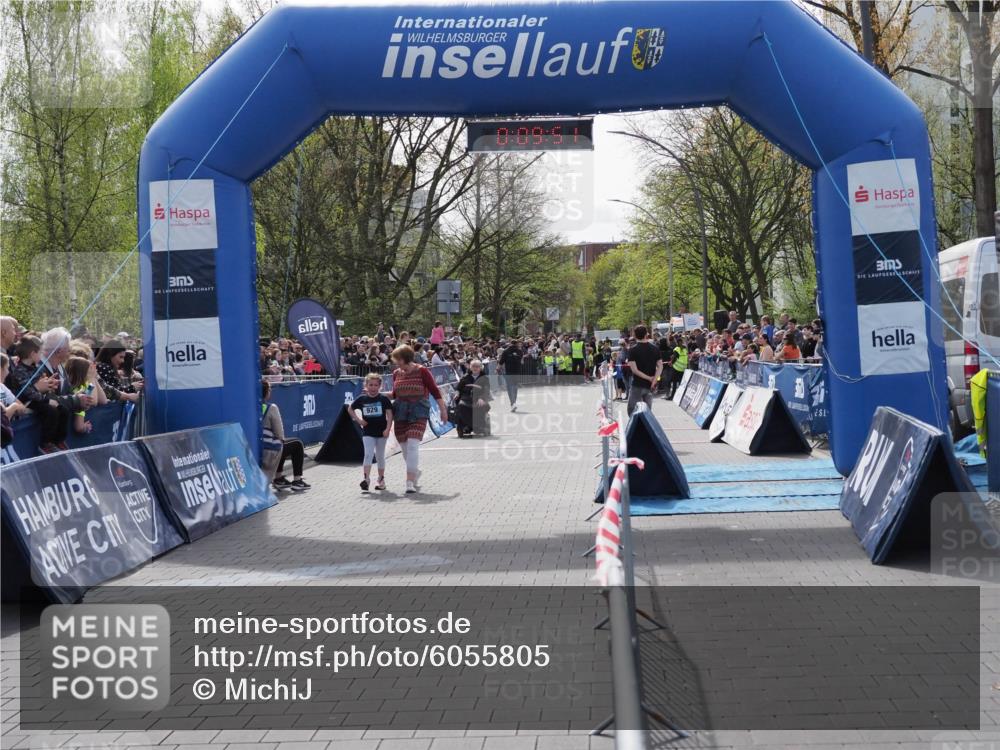 07.04.2024 - 43. Internationalen Wilhelmsburger Insellauf MichiJ http://msf.ph/oto/6055805 07.04.2024 13:14:15 Laufen 929, 0, 09, 51 meine-sportfotos.de