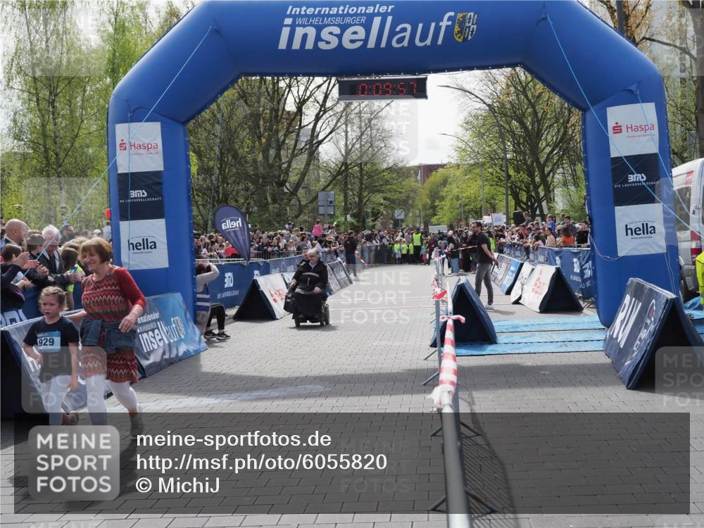 07.04.2024 - 43. Internationalen Wilhelmsburger Insellauf MichiJ http://msf.ph/oto/6055820 07.04.2024 13:14:21 Laufen 929, 0, 09, 57 meine-sportfotos.de