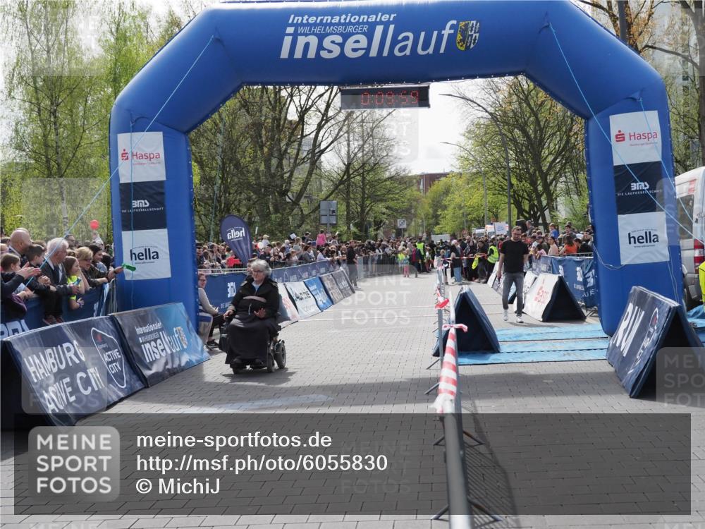 07.04.2024 - 43. Internationalen Wilhelmsburger Insellauf MichiJ http://msf.ph/oto/6055830 07.04.2024 13:14:23 Laufen 0, 09, 59 meine-sportfotos.de