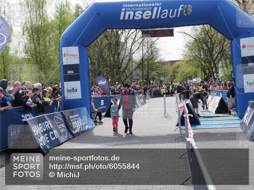07.04.2024 - 43. Internationalen Wilhelmsburger Insellauf MichiJ http://msf.ph/oto/6055844 07.04.2024 13:14:49 Laufen 722 meine-sportfotos.de