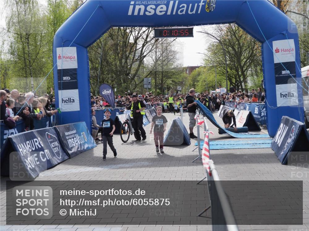 07.04.2024 - 43. Internationalen Wilhelmsburger Insellauf MichiJ http://msf.ph/oto/6055875 07.04.2024 13:15:20 Laufen 940, 442, 0, 10, 55, 3 meine-sportfotos.de