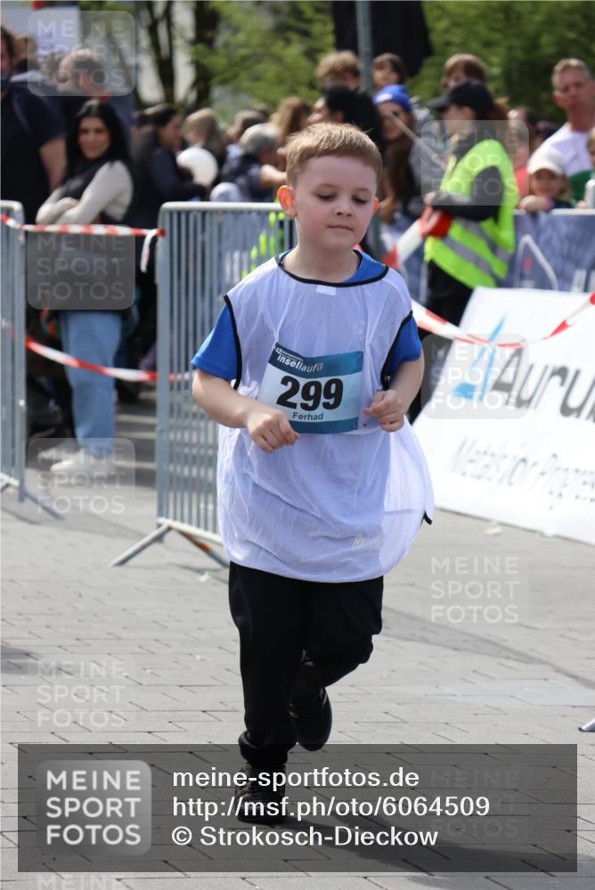 07.04.2024 - 43. Internationalen Wilhelmsburger Insellauf Strokosch-Dieckow http://msf.ph/oto/6064509 07.04.2024 13:12:30 Ziel 17, 53, 100, 127, 299, 700, 767, 898, 908, 911, 912, 1115, 1125 meine-sportfotos.de