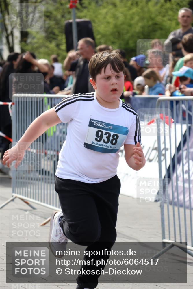 07.04.2024 - 43. Internationalen Wilhelmsburger Insellauf Strokosch-Dieckow http://msf.ph/oto/6064517 07.04.2024 13:12:17 Ziel 100, 299, 301, 731, 741, 936, 938, 1115 meine-sportfotos.de