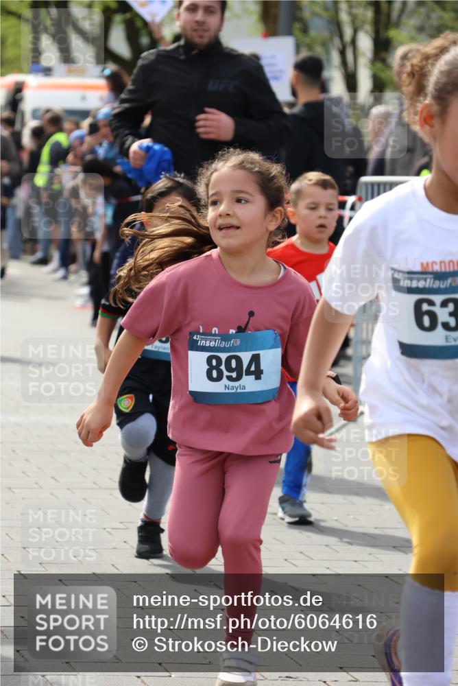07.04.2024 - 43. Internationalen Wilhelmsburger Insellauf Strokosch-Dieckow http://msf.ph/oto/6064616 07.04.2024 13:10:40 Ziel 26, 37, 81, 94, 304, 329, 334, 367, 411, 433, 589, 598, 631, 692, 711, 720, 721, 727, 728, 732, 738, 744, 750, 759, 760, 894, 904, 909, 915, 925, 947, 952, 956, 957, 1075 meine-sportfotos.de