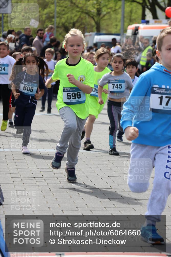 07.04.2024 - 43. Internationalen Wilhelmsburger Insellauf Strokosch-Dieckow http://msf.ph/oto/6064660 07.04.2024 13:10:02 Ziel 32, 71, 108, 128, 177, 229, 297, 330, 409, 410, 595, 596, 602, 604, 605, 680, 736, 740, 745, 747, 755, 776, 897, 928, 934, 1086, 1109 meine-sportfotos.de