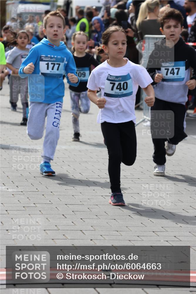 07.04.2024 - 43. Internationalen Wilhelmsburger Insellauf Strokosch-Dieckow http://msf.ph/oto/6064663 07.04.2024 13:10:01 Ziel 32, 71, 108, 128, 177, 229, 297, 330, 409, 410, 436, 595, 596, 602, 604, 605, 680, 736, 740, 745, 747, 755, 776, 897, 928, 934, 1086, 1109 meine-sportfotos.de