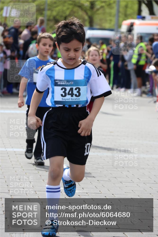 07.04.2024 - 43. Internationalen Wilhelmsburger Insellauf Strokosch-Dieckow http://msf.ph/oto/6064680 07.04.2024 13:09:51 Ziel 2, 30, 71, 177, 229, 289, 343, 409, 436, 590, 596, 735, 740, 747, 897, 928, 1070 meine-sportfotos.de