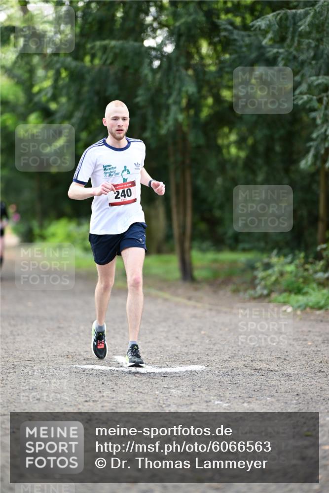 14.04.2024 - Hammer Lauf Dr. Thomas Lammeyer http://msf.ph/oto/6066563 14.04.2024 11:00:44 Laufen 25, 1986, 240 meine-sportfotos.de