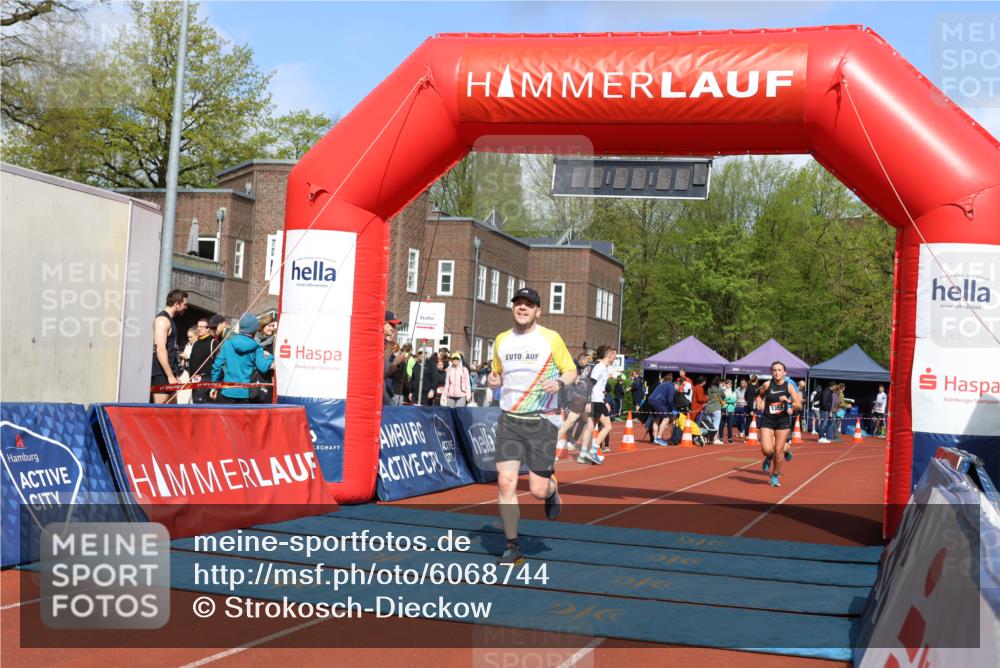 14.04.2024 - Hammer Lauf Strokosch-Dieckow http://msf.ph/oto/6068744 14.04.2024 10:59:52 Ziel 303, 697, 303, 697 meine-sportfotos.de