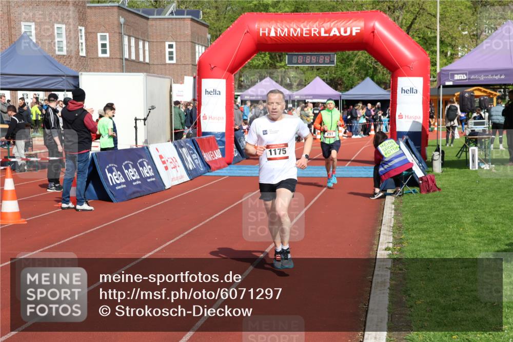 14.04.2024 - Hammer Lauf Strokosch-Dieckow http://msf.ph/oto/6071297 14.04.2024 10:54:23 Ziel 291, 663, 1175 meine-sportfotos.de