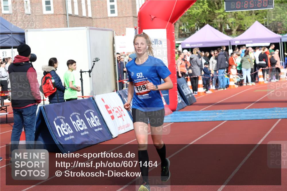14.04.2024 - Hammer Lauf Strokosch-Dieckow http://msf.ph/oto/6071464 14.04.2024 10:55:19 Ziel 4, 8, 259 meine-sportfotos.de
