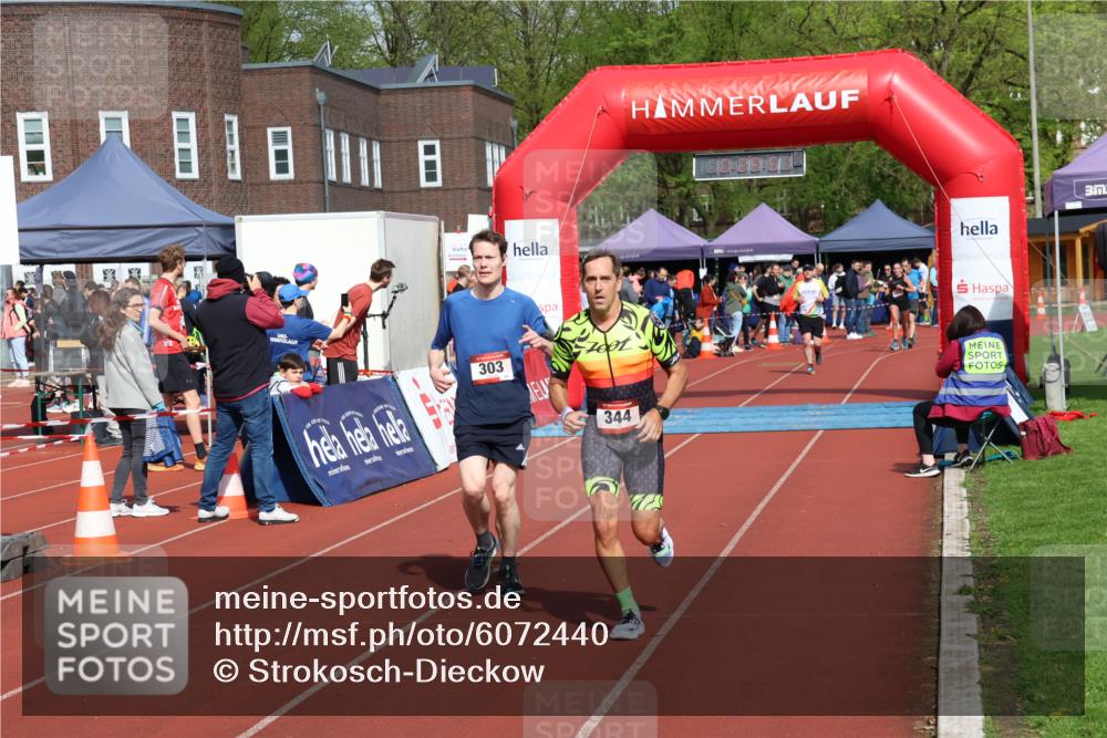 14.04.2024 - Hammer Lauf Strokosch-Dieckow http://msf.ph/oto/6072440 14.04.2024 10:59:49 Ziel 303, 344 meine-sportfotos.de