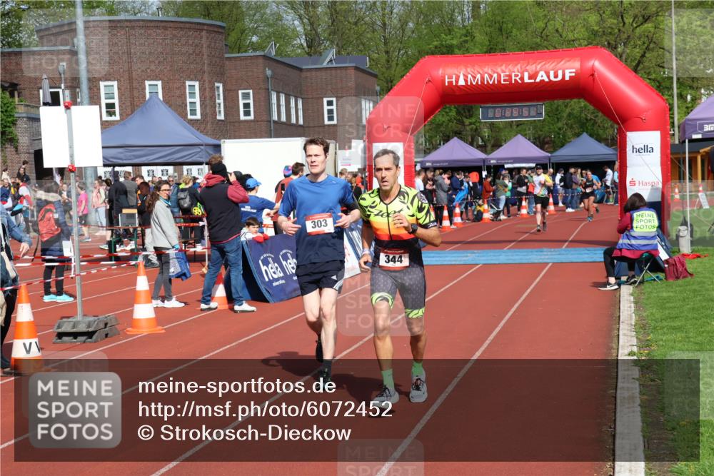 14.04.2024 - Hammer Lauf Strokosch-Dieckow http://msf.ph/oto/6072452 14.04.2024 10:59:50 Ziel 303, 344 meine-sportfotos.de