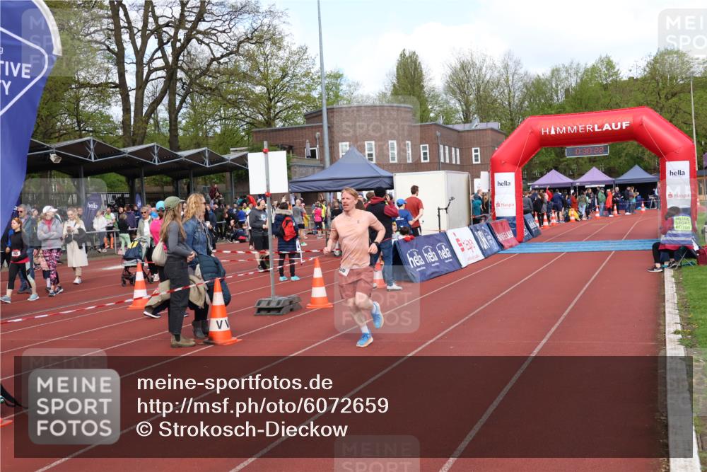 14.04.2024 - Hammer Lauf Strokosch-Dieckow http://msf.ph/oto/6072659 14.04.2024 11:00:21 Ziel 636 meine-sportfotos.de