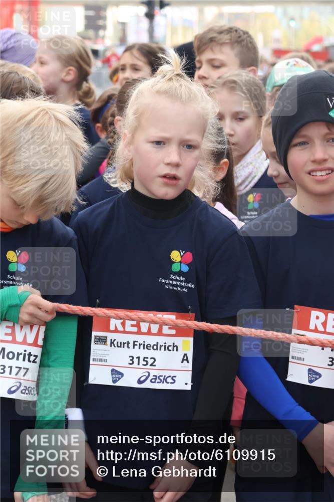 27.04.2024 - Das Zehntel Lena Gebhardt http://msf.ph/oto/6109915 27.04.2024 08:12:01 Allgemein zum Event 3177, 3152, 3 meine-sportfotos.de