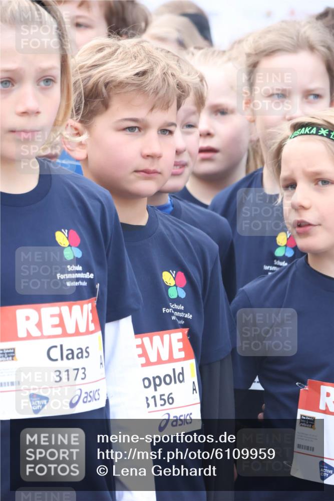 27.04.2024 - Das Zehntel Lena Gebhardt http://msf.ph/oto/6109959 27.04.2024 08:12:38 Allgemein zum Event 1, 3173, 3156 meine-sportfotos.de