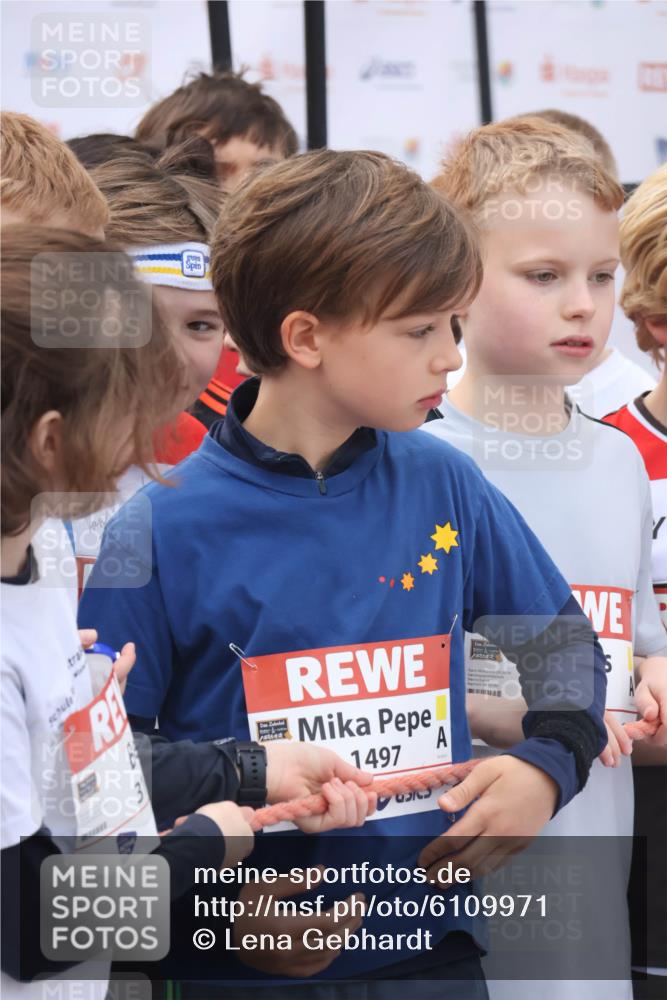27.04.2024 - Das Zehntel Lena Gebhardt http://msf.ph/oto/6109971 27.04.2024 08:12:41 Allgemein zum Event 9, 3, 2, 1497, 2014 meine-sportfotos.de