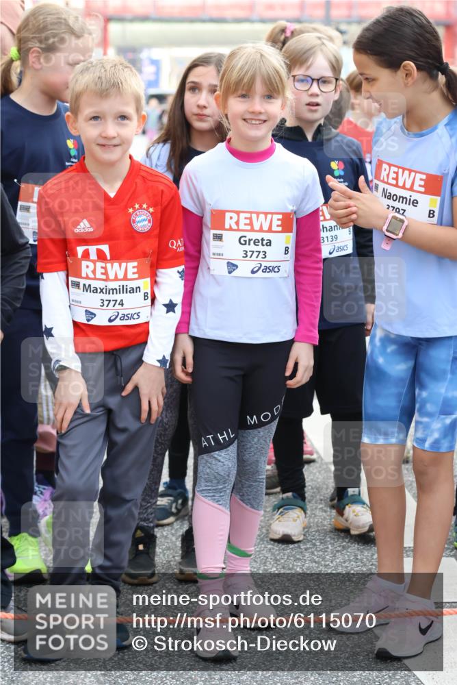 27.04.2024 - Das Zehntel Strokosch-Dieckow http://msf.ph/oto/6115070 27.04.2024 08:11:37 Allgemein zum Event 3774, 3139, 3773, 2707 meine-sportfotos.de