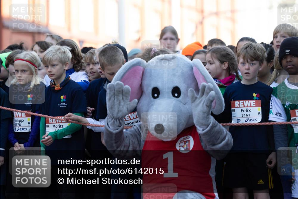 27.04.2024 - Das Zehntel Michael Strokosch http://msf.ph/oto/6142015 27.04.2024 08:29:03 Laufen 3178, 1, 3161, 100 meine-sportfotos.de