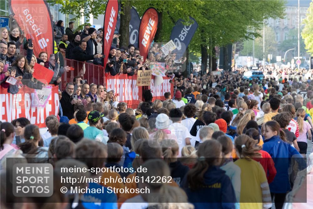 27.04.2024 - Das Zehntel Michael Strokosch http://msf.ph/oto/6142262 27.04.2024 08:30:45 Laufen 2, 9226, 741 meine-sportfotos.de