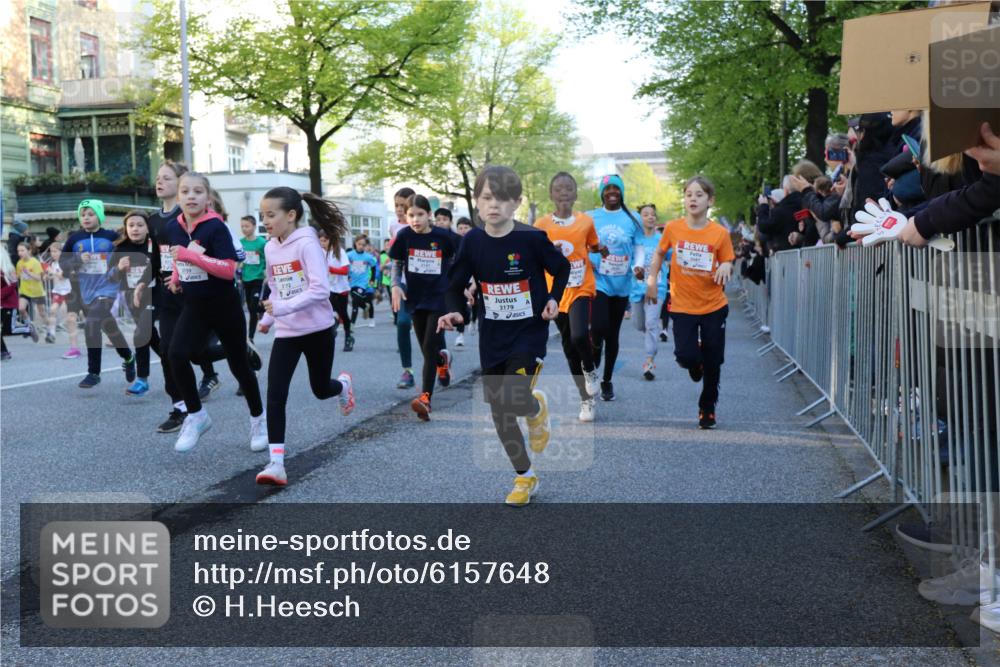27.04.2024 - Das Zehntel H.Heesch http://msf.ph/oto/6157648 27.04.2024 08:31:21 Allgemein zum Event 9, 1159, 3172, 3179 meine-sportfotos.de