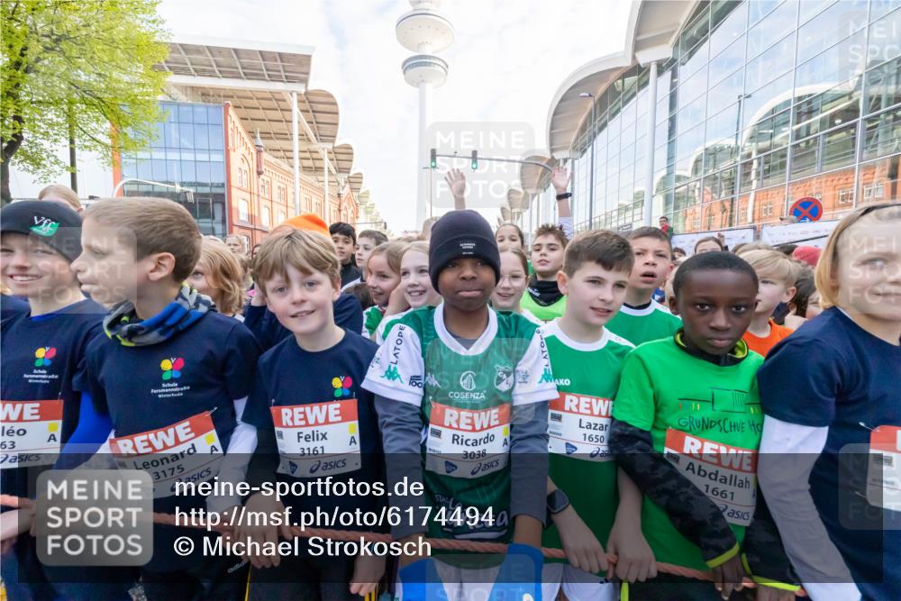 27.04.2024 - Das Zehntel Michael Strokosch http://msf.ph/oto/6174494 27.04.2024 08:16:16 Allgemein zum Event 63, 3175, 3161, 3038, 1650, 1661 meine-sportfotos.de