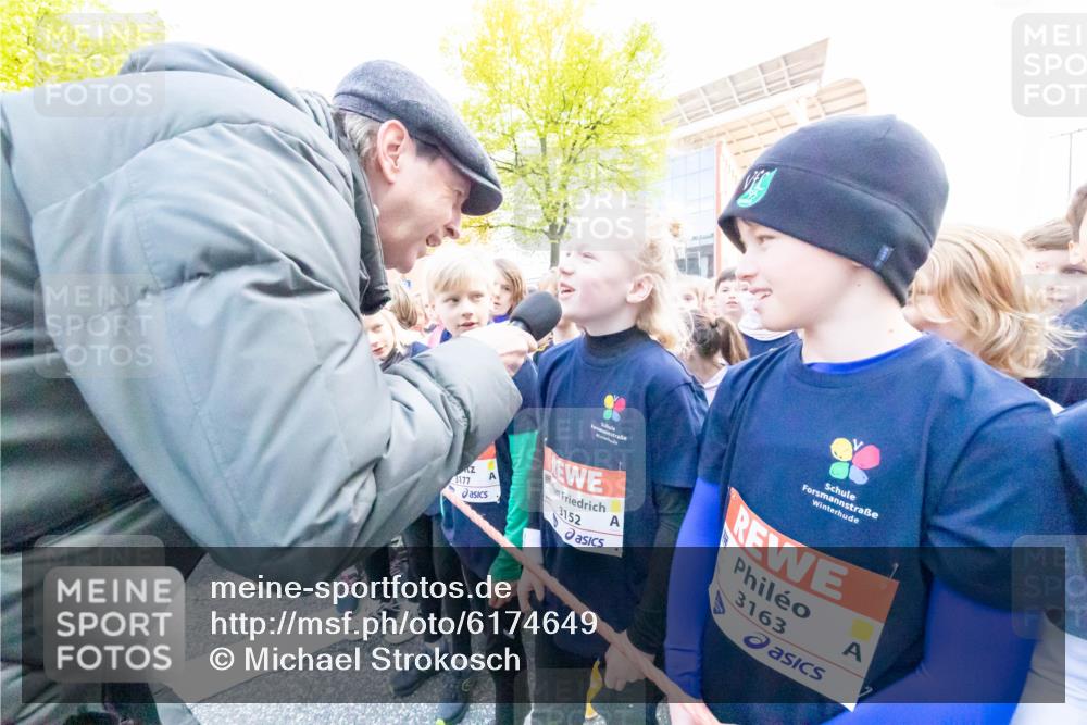 27.04.2024 - Das Zehntel Michael Strokosch http://msf.ph/oto/6174649 27.04.2024 08:16:41 Allgemein zum Event 3177, 3152, 3163 meine-sportfotos.de