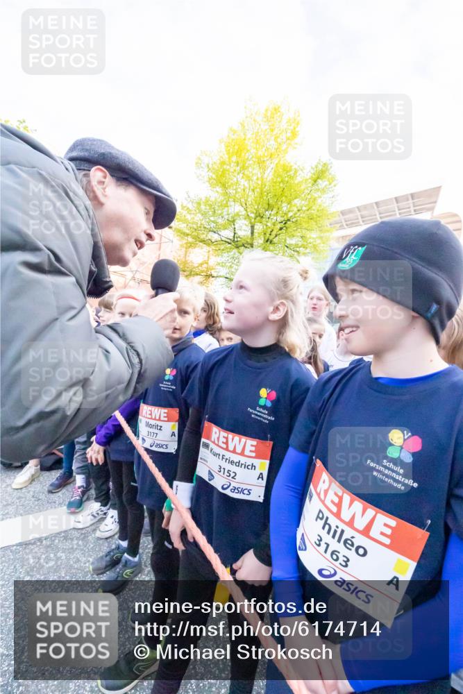 27.04.2024 - Das Zehntel Michael Strokosch http://msf.ph/oto/6174714 27.04.2024 08:16:47 Allgemein zum Event 3177, 3152, 3163 meine-sportfotos.de