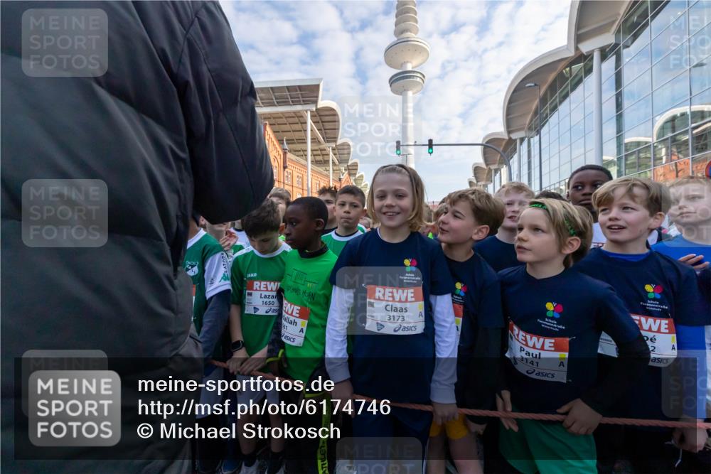 27.04.2024 - Das Zehntel Michael Strokosch http://msf.ph/oto/6174746 27.04.2024 08:17:07 Allgemein zum Event 1650, 3173, 551, 2, 3141 meine-sportfotos.de