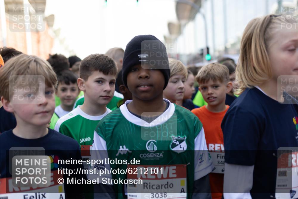 27.04.2024 - Das Zehntel Michael Strokosch http://msf.ph/oto/6212101 27.04.2024 07:15:11 Allgemein zum Event 100, 3038, 348 meine-sportfotos.de