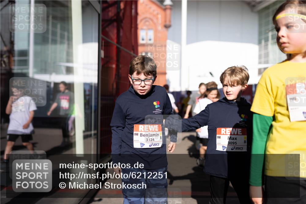 27.04.2024 - Das Zehntel Michael Strokosch http://msf.ph/oto/6212251 27.04.2024 08:00:43 Allgemein zum Event 3124, 3095 meine-sportfotos.de