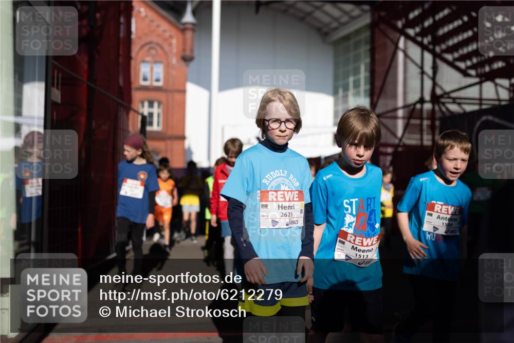 27.04.2024 - Das Zehntel Michael Strokosch http://msf.ph/oto/6212279 27.04.2024 08:00:54 Allgemein zum Event 2621, 1513, 1509 meine-sportfotos.de