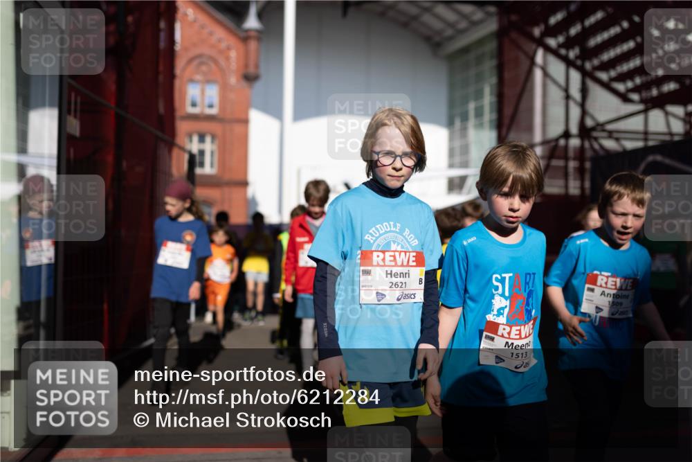 27.04.2024 - Das Zehntel Michael Strokosch http://msf.ph/oto/6212284 27.04.2024 08:00:54 Allgemein zum Event 2621, 1513, 1509, 8915 meine-sportfotos.de