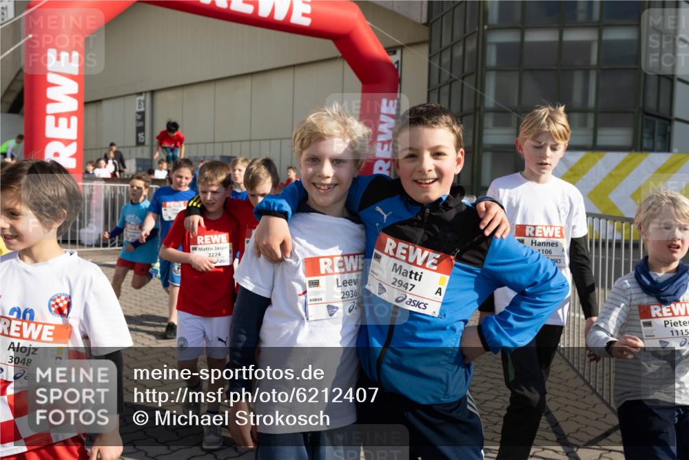 27.04.2024 - Das Zehntel Michael Strokosch http://msf.ph/oto/6212407 27.04.2024 08:02:16 Allgemein zum Event 3048, 2224, 2936, 2947, 1106, 1115 meine-sportfotos.de