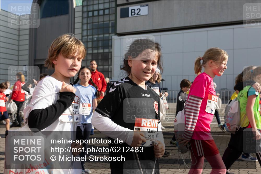 27.04.2024 - Das Zehntel Michael Strokosch http://msf.ph/oto/6212483 27.04.2024 08:03:54 Allgemein zum Event 2913, 239, 2, 38, 2910 meine-sportfotos.de