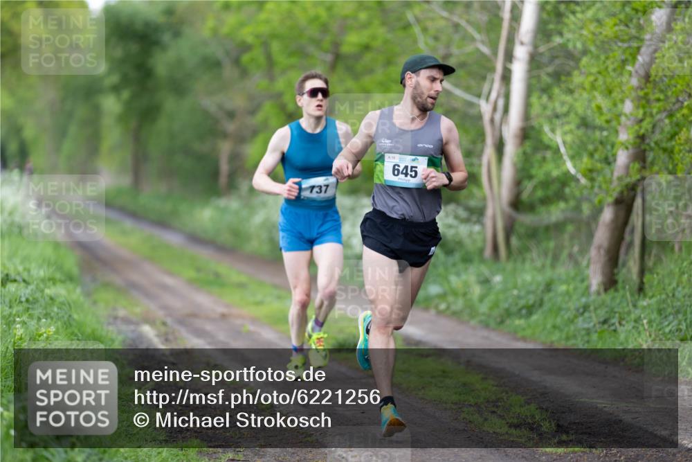 05.05.2024 - 7. Wedeler Halbmarathon Michael Strokosch http://msf.ph/oto/6221256 05.05.2024 10:23:59 Laufen 737, 16, 645 meine-sportfotos.de